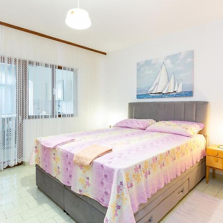 Apartments By The Sea Okrug Gornji, Ciovo - 1069 Trogir Eksteriør bilde