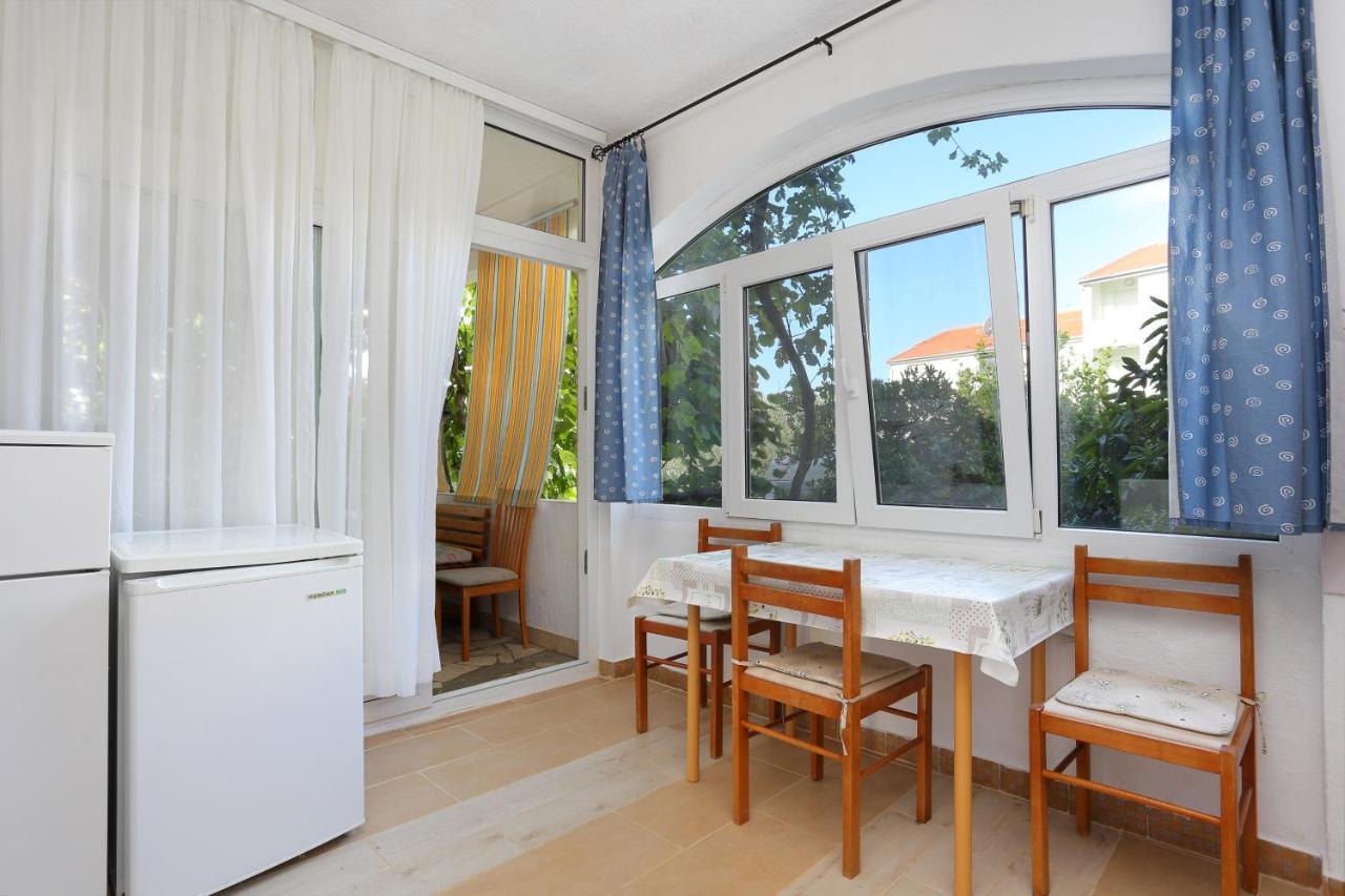 Apartments By The Sea Okrug Gornji, Ciovo - 1069 Trogir Eksteriør bilde